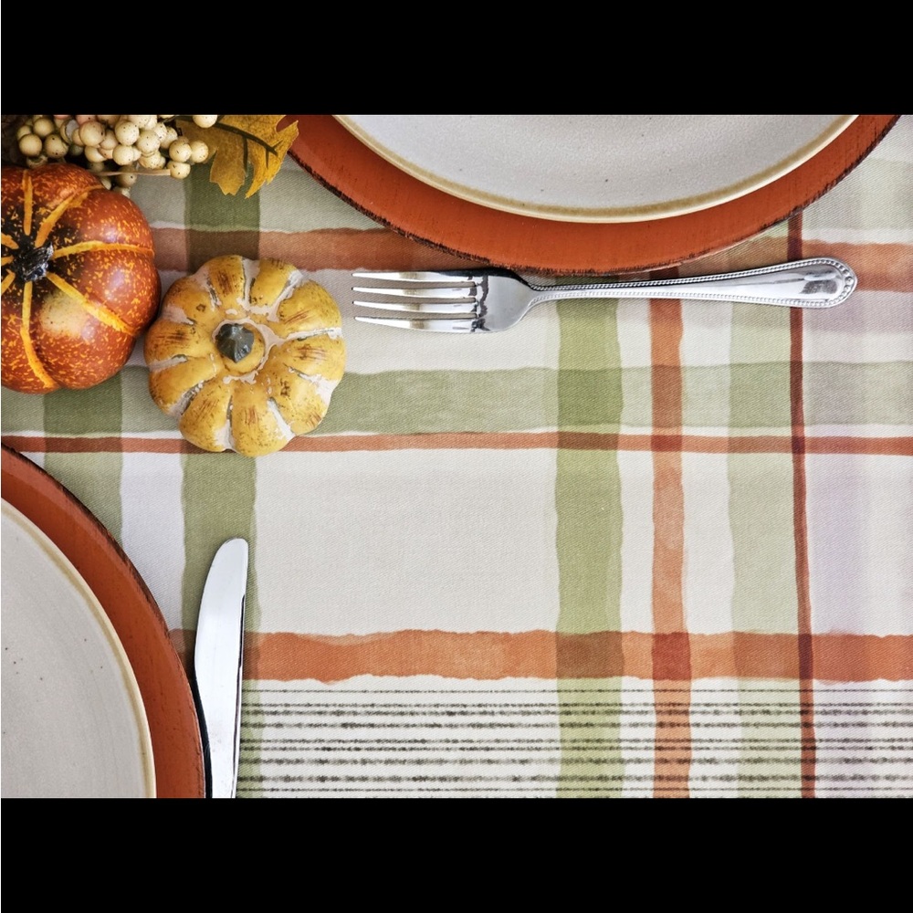 NWT French Country Green/Orange Fall Tablecloth